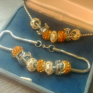 Beautiful necklace and bracelet set